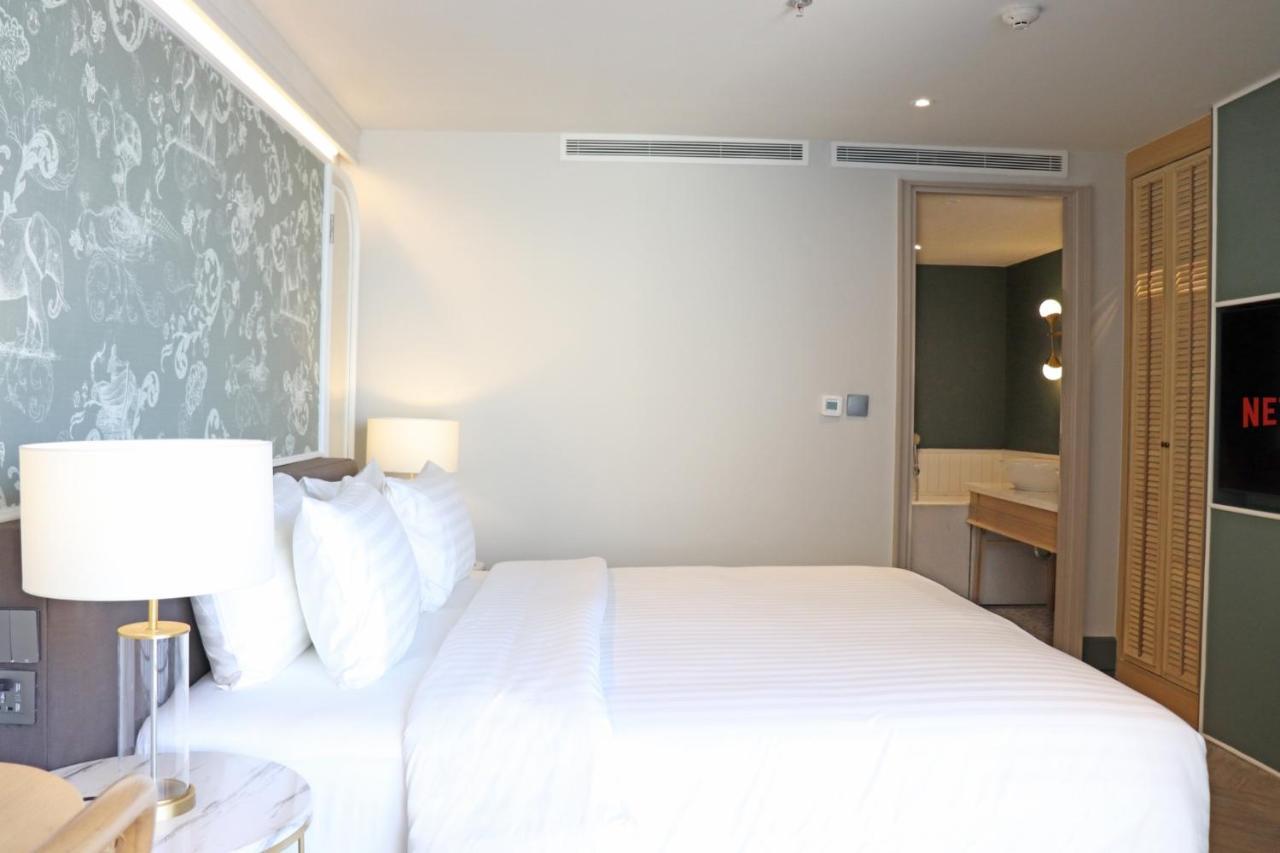 The Quarter Chaophraya By Uhg Hotel Bangkok Buitenkant foto