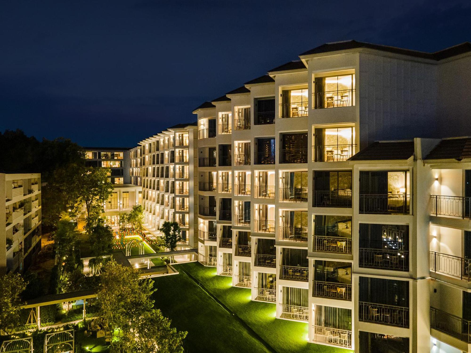 The Quarter Chaophraya By Uhg Hotel Bangkok Buitenkant foto